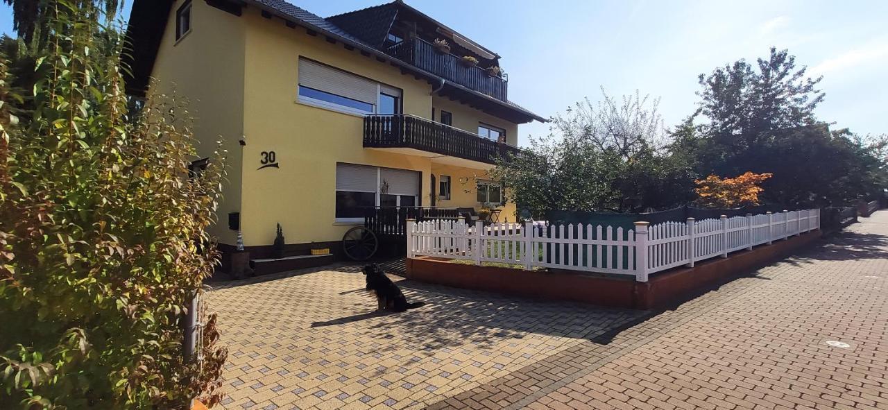 Monteur Unterkunft Gaestewohnung Ferienwohnung - Haus Huth Freigericht Exteriör bild
